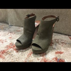 Steve Madden block heel slide in mule